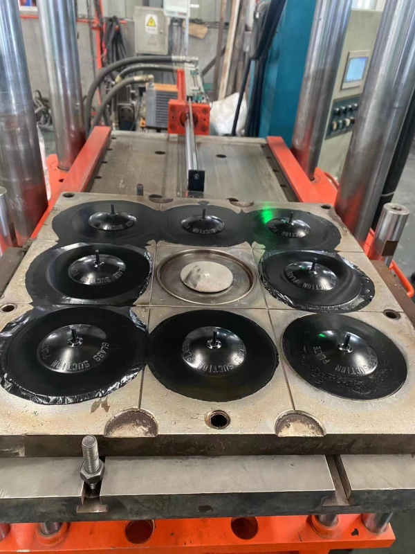 ماكينة قولبة حقن الأكواب المطاطية