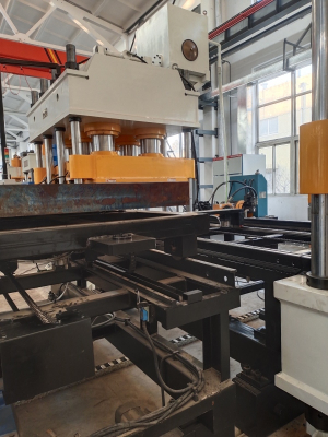 Lightning Arrester Injection Machine