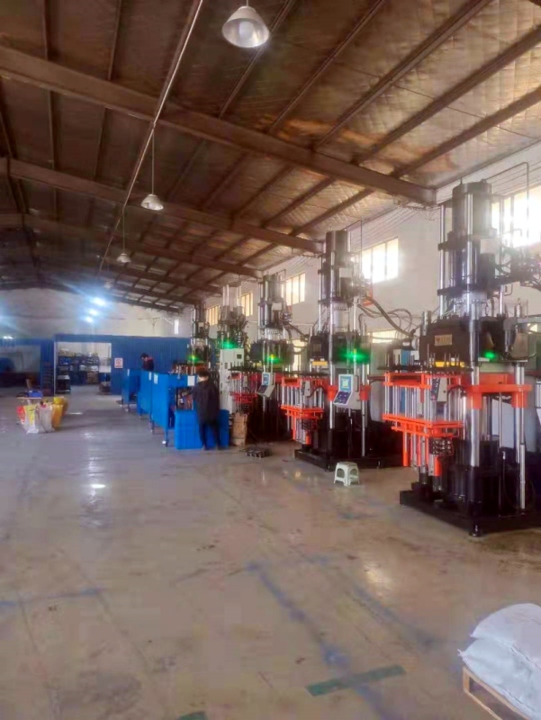 Máquina formadora de embriões ásperos de borracha de precisão