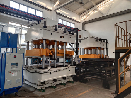 Rubber injection is a technology for the production of rubber mold pressure products. It is mainly used for the production of rubber mold pressure products. At present, it has been widely used at home and abroad. At present, there are many types of injection machines in the world, including plunger and screw type, hydraulic and mechanical, straightforward, hydraulic mechanical type and secondary action type. The production of rubber injection machines is widely used in the production of rubber injection mol